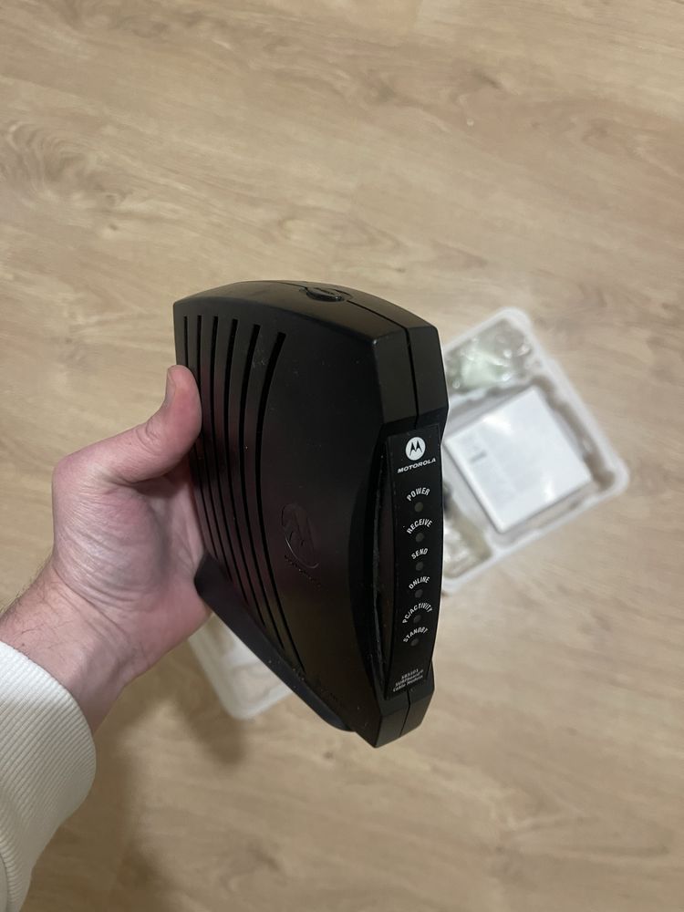 Кабельний модем Motorola Surfboard SB5101i новий