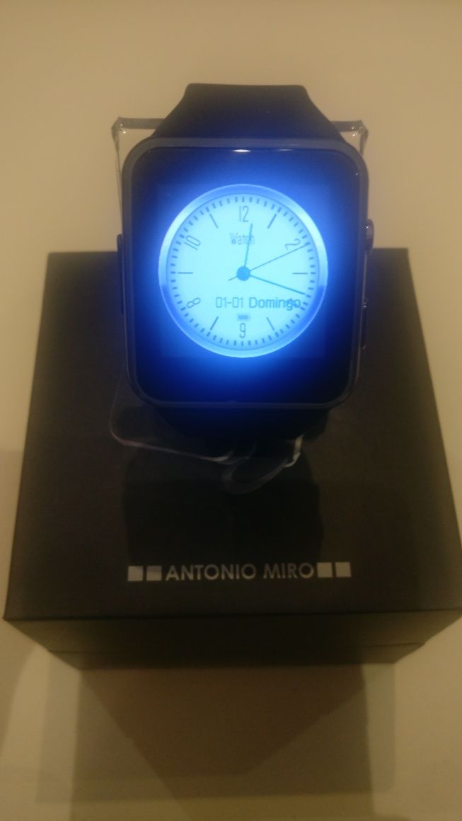 Smart Watch Antonio Miro
