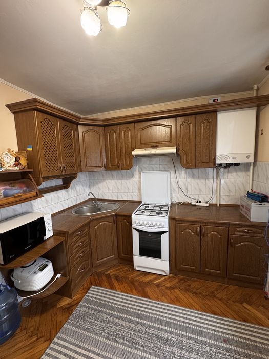 Кухня/кухонні меблі