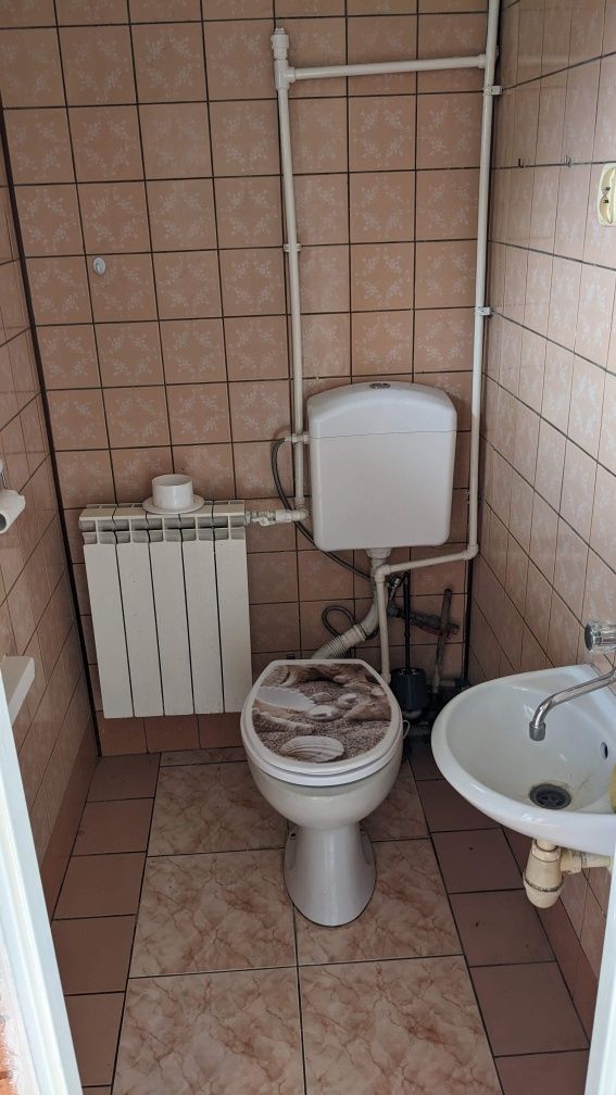 Wynajmę dom z podwórkiem.