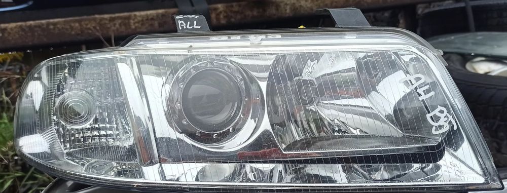 AUDI A4 B5 FL LAMPA PRAWA