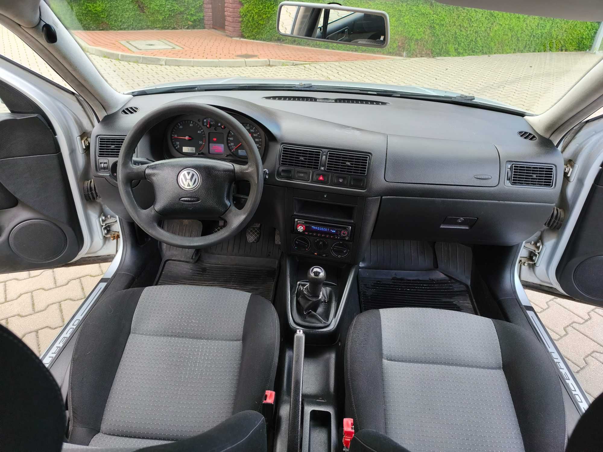 Volkswagen Golf 1.9 SDI sprawna klimatyzacja Hak 2005r.