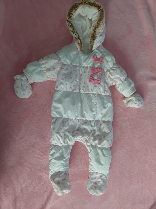 Kombinezon niemowlęcy r.62