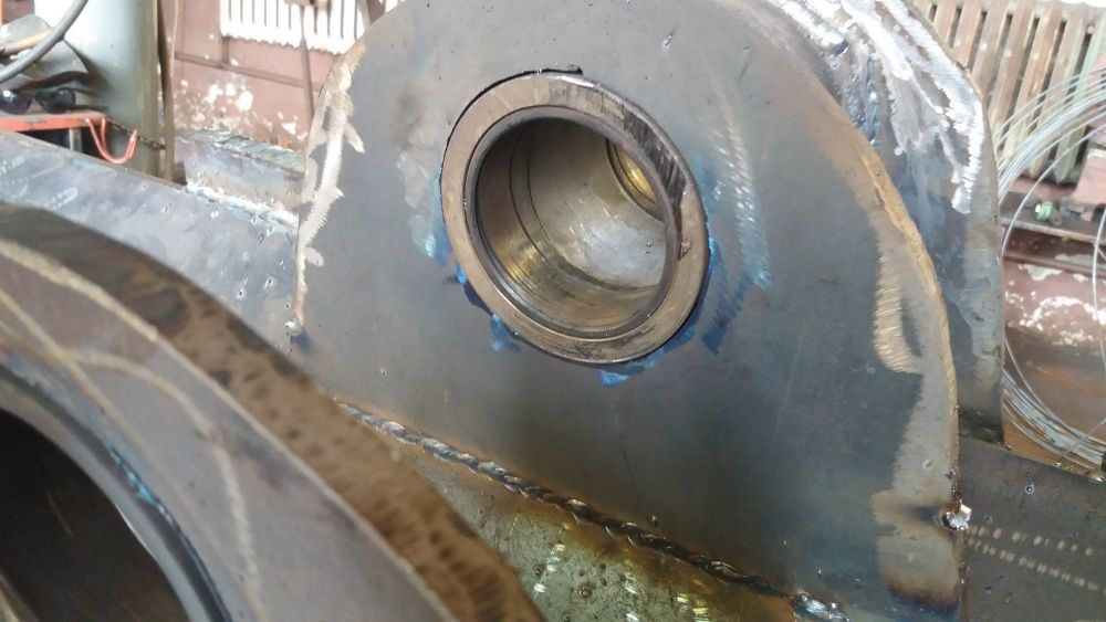 Łyżka skarpowa, skarpówka uchylna, hydrauliczna do koparki 8t - 12t