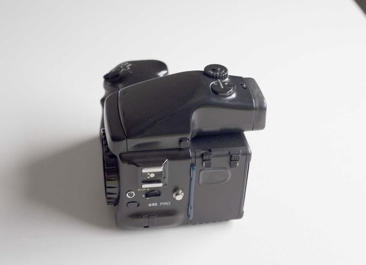 Mamiya 645 PRO medio formato