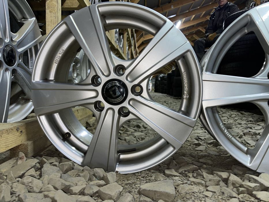 Диски універсальні 5/112 R16 6.5J ET46 супер стан 4 шт