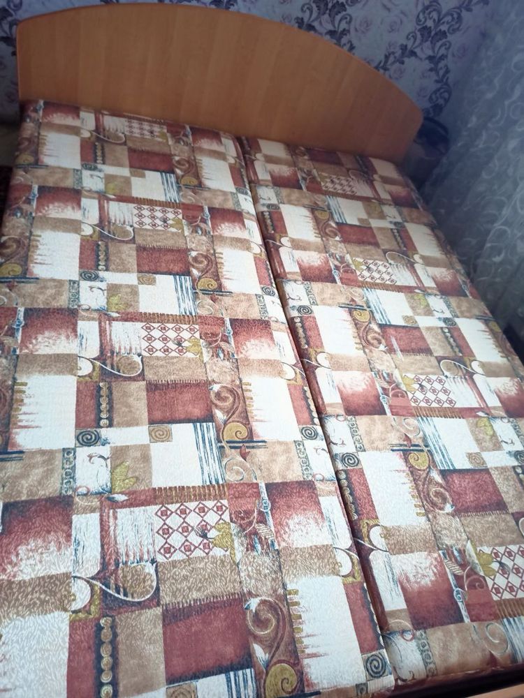 Продам кровать двуспальную