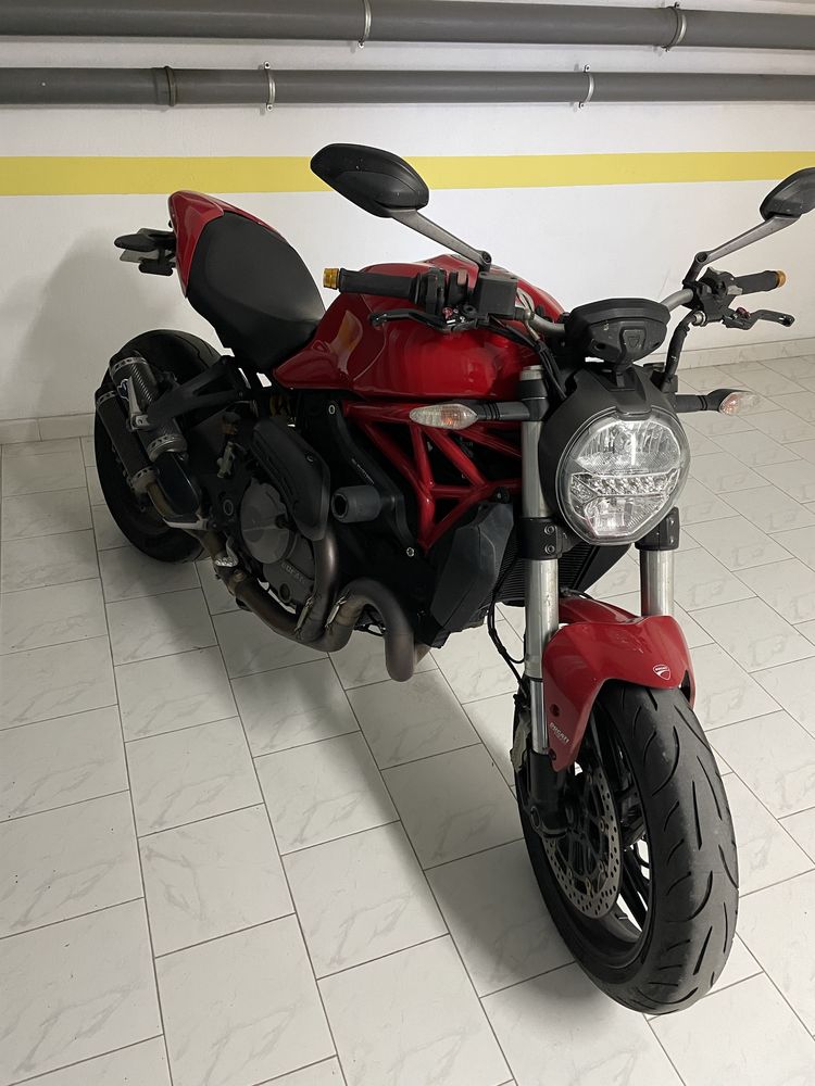 Ducati Monster 821