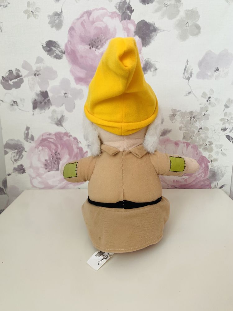 Pluszak Disney Królewna Śnieżka Krasnal Sneezy Apsik