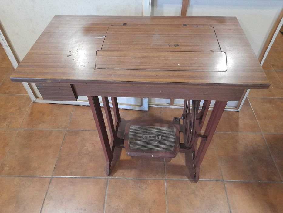 Maquina de Costura Singer