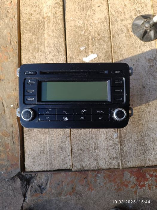 Штатна оригінальна магнітола RCD 300