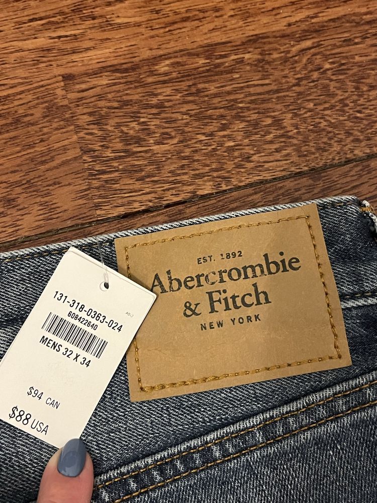Męskie jeansy Abercrombie & Fitch 32x34 Nowe