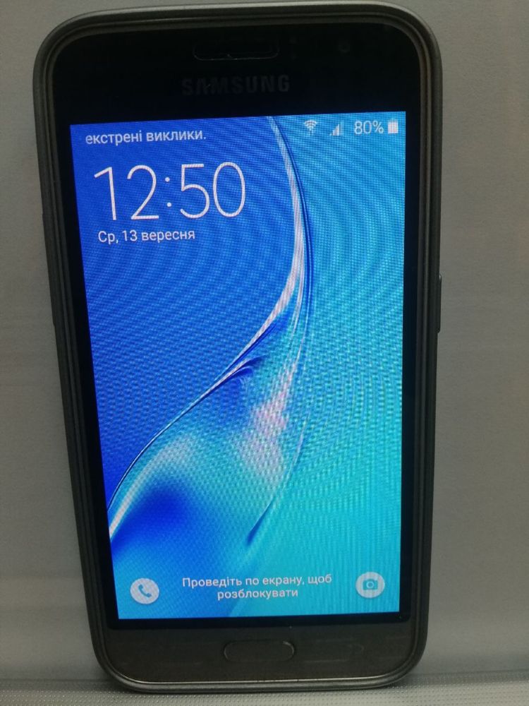 смартфон Samsung J1 2016