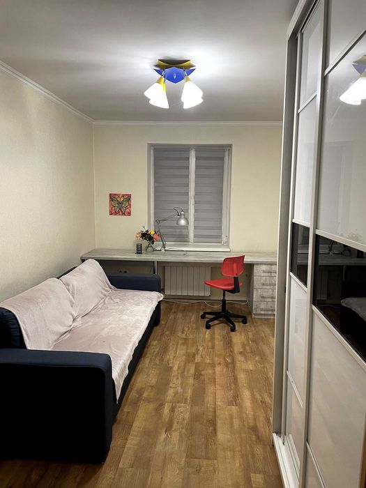 Здається квартира довгостроково 3 кімнати