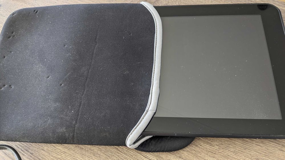 Планшет Toshiba Thrive AT105