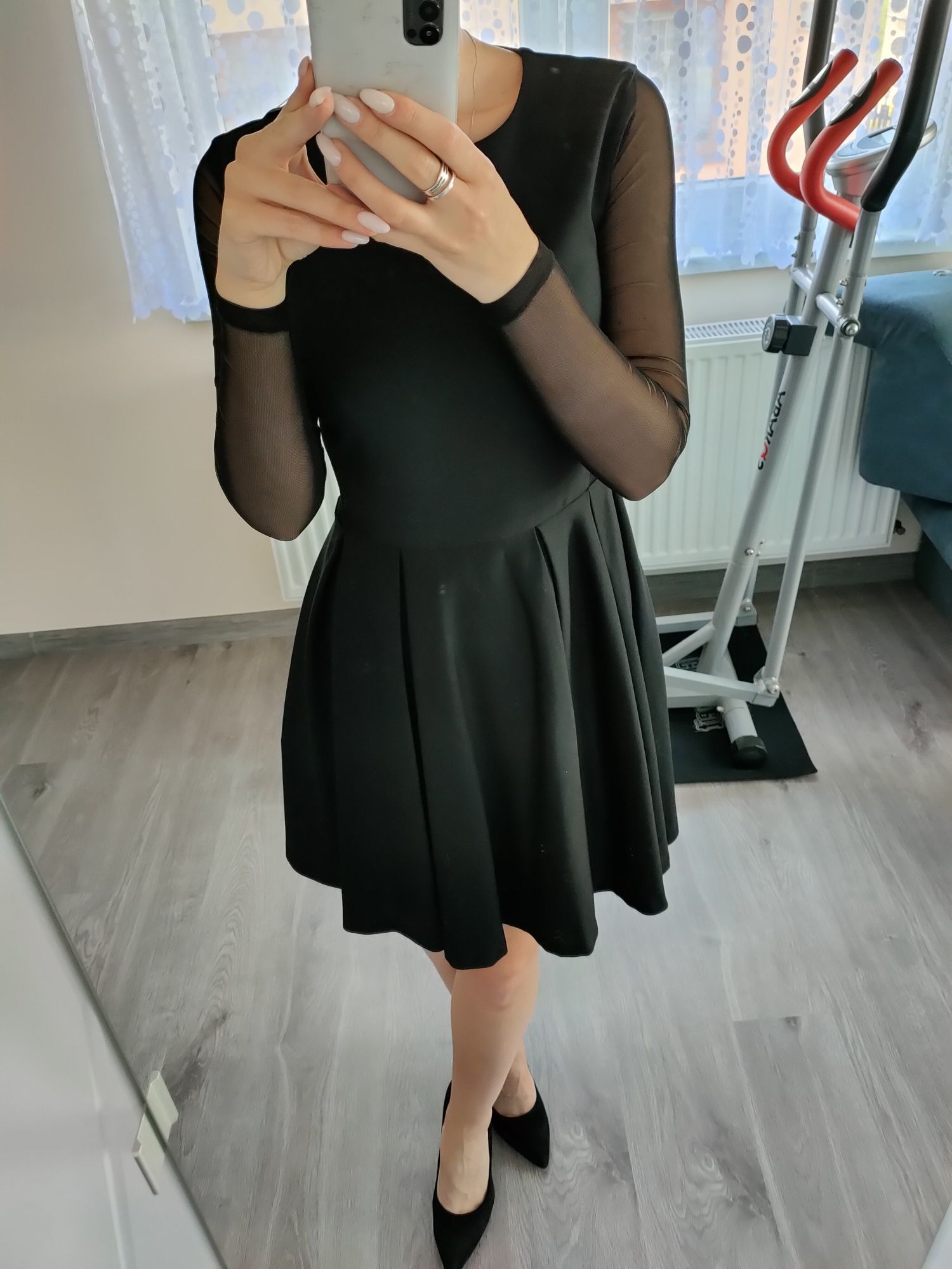 Elegancka czarna sukienka mohito 36