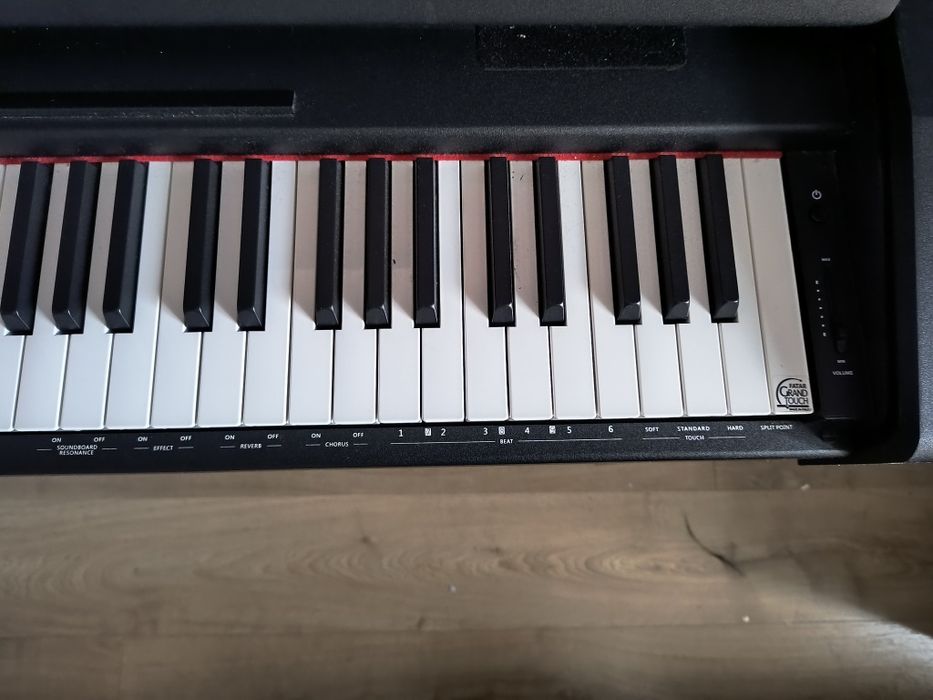 Pianino cyfrowe używane jak nowe