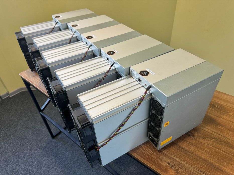 НАЯВНІСТЬ! Майнери Antminer E9 Pro 3580 Mh 2200 Вт Asic Bitmain