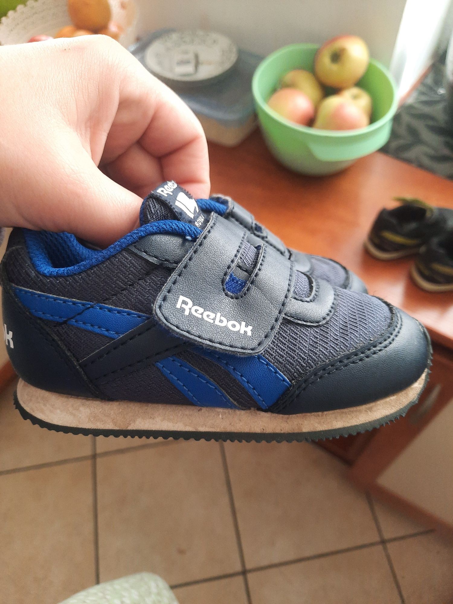 Adidaski chłopięce 22 Reebok