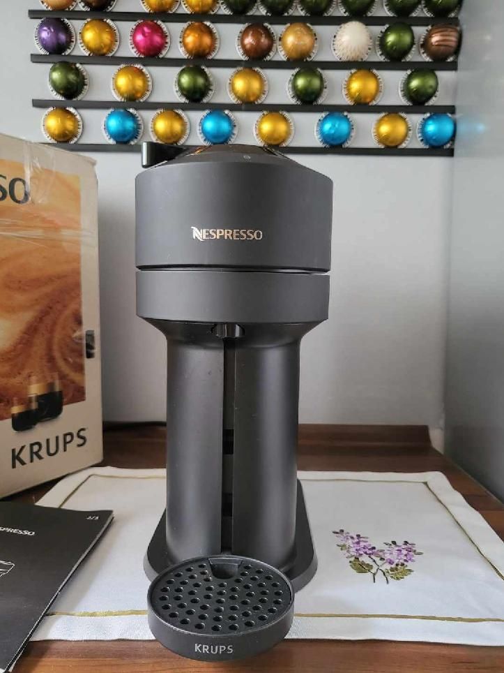 Ekspres DeLonghi Nespresso Vertuo Next j.Nowy na gwarancji