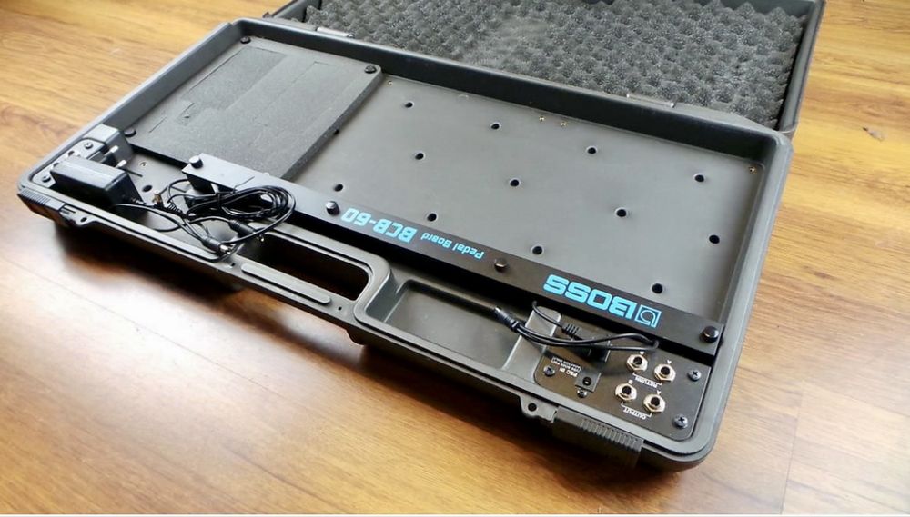 Boss bcb-60 pedalboard