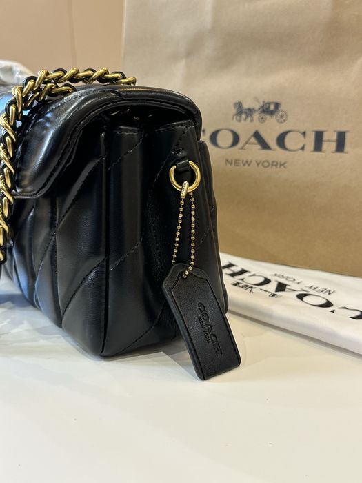 Сумка Coach Tabby чорного кольору натуральна шкіра