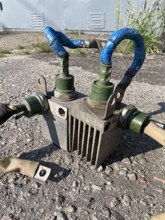 Диод силовой, тиристор с радиатором