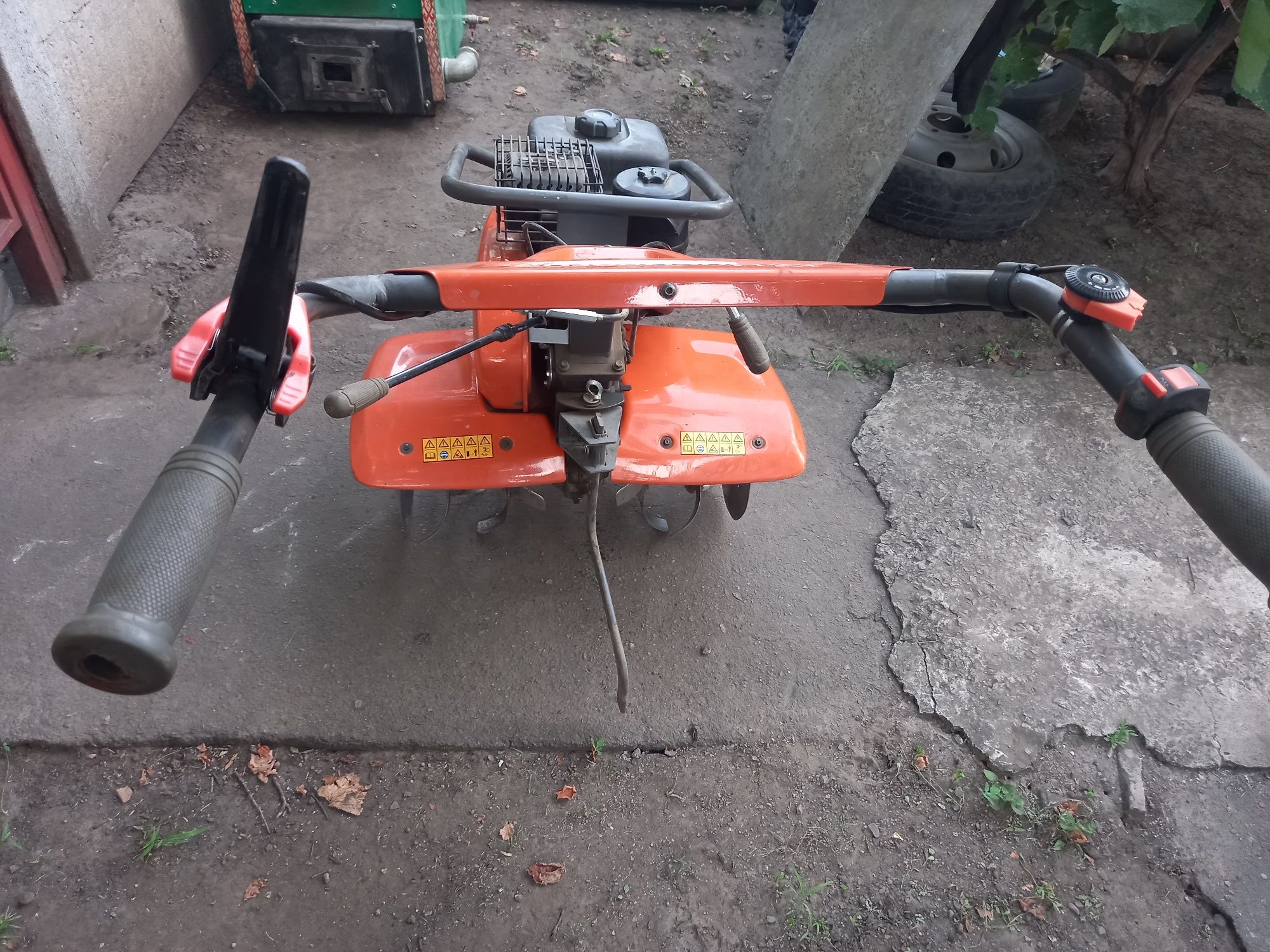 Продам культиватор Husqvarna TF 230