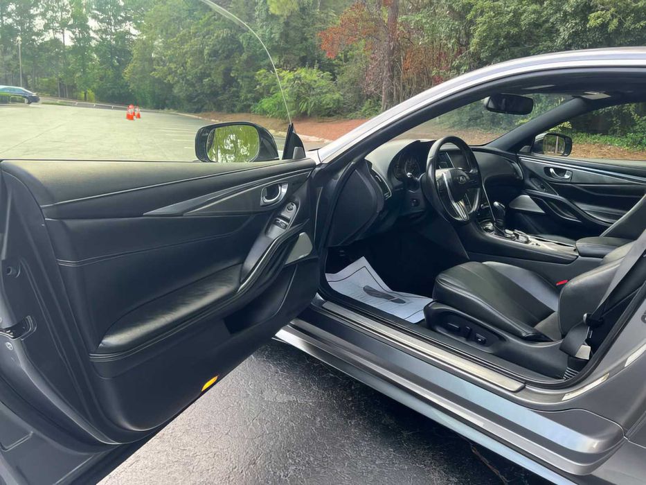 Infiniti Q60      2019