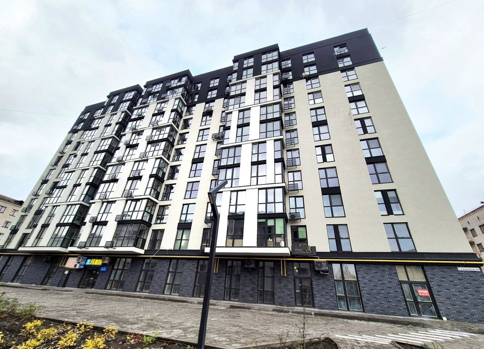 Перша здача ЖК "СТАТУС" 1-но кімната вул. В.Бердичівська 49а всі меблі