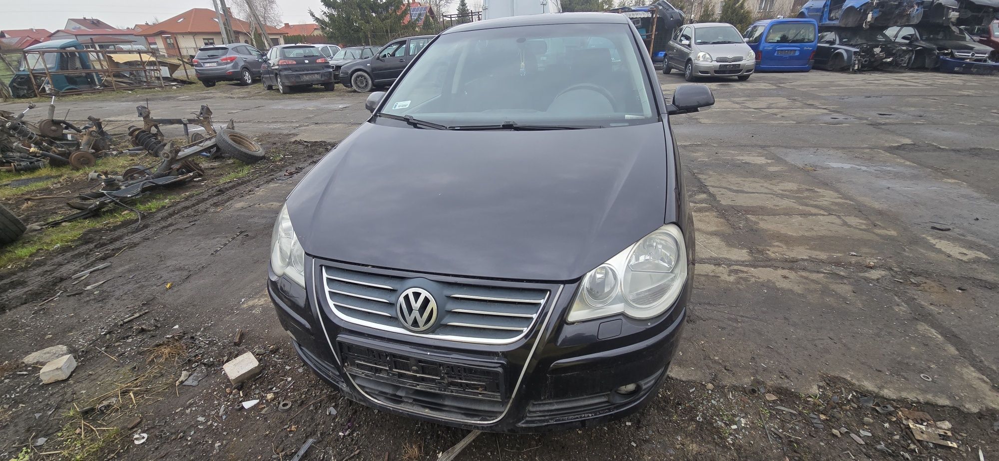 Drzwi  zderzak lampa klapa maska  LC9Z  VW Polo 1,4 2006  części
