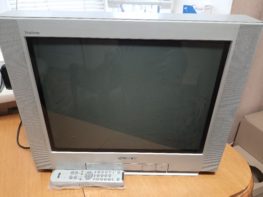 Телевизор Sony Trinitron KV-21FX30K " Идеальный"