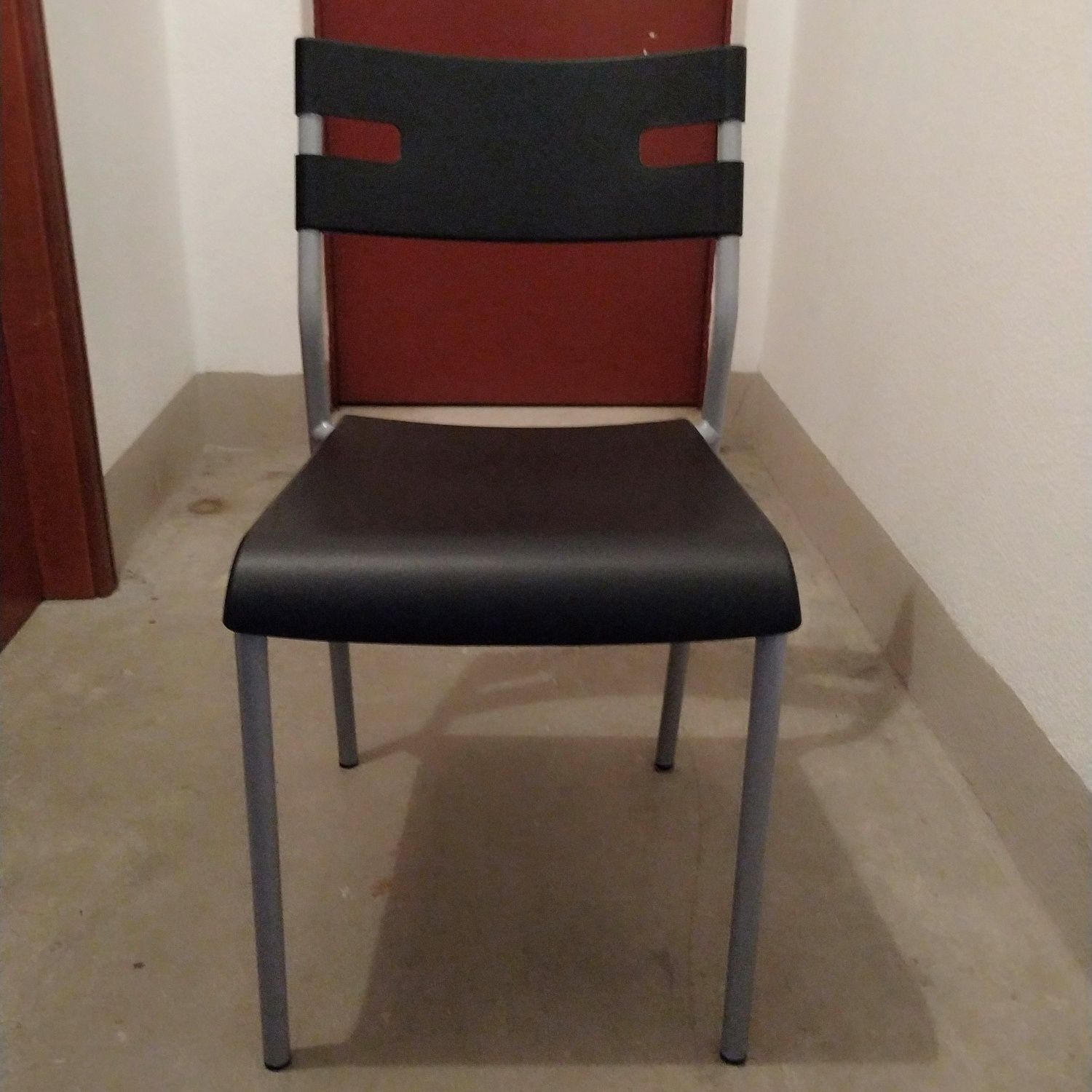 Conjunto 4 Cadeiras aço/plástico