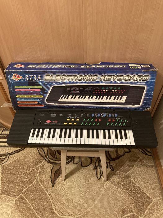 Продам детский синтезатор ELECTRONIC KEYBOARD SK3738