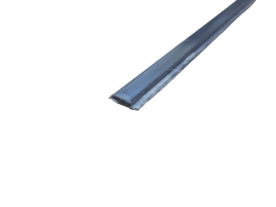 Молдинг стекла передней левой двери Mitsubishi L200 разборка