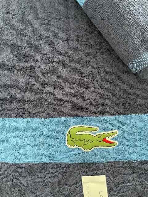 Lacoste - ręcznik łazienkowy z USA.