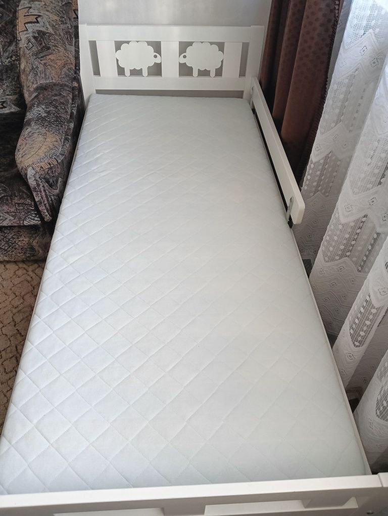 Łóżko z materacem dla dziecka Kritter Ikea