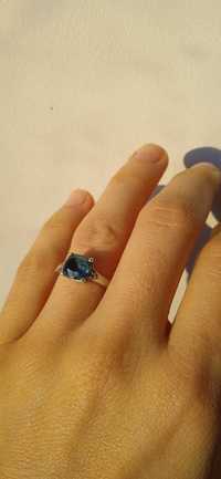 pierścionek zaręczynowy Apart