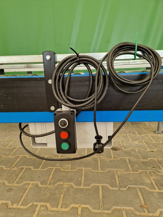 Podajnik rolkowy z napędem automatyczny rolotok przenośnik transporter