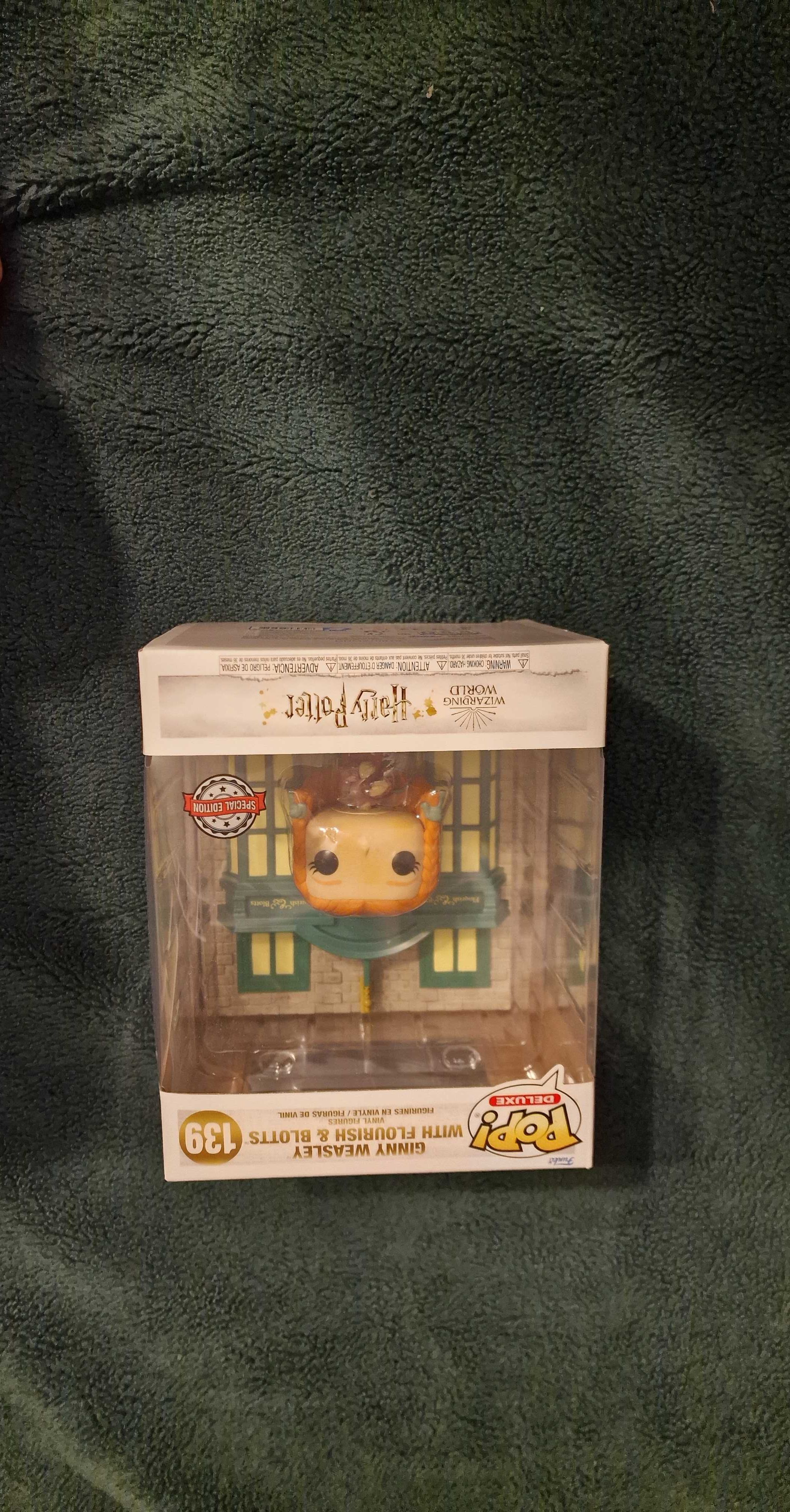 Funko Pop Harry Potter #139 Ginny Weasley with Flourish and Bloots