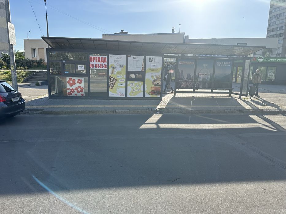 Аренда киоска / остановочного комплекса Ул. Ревуцкого 6