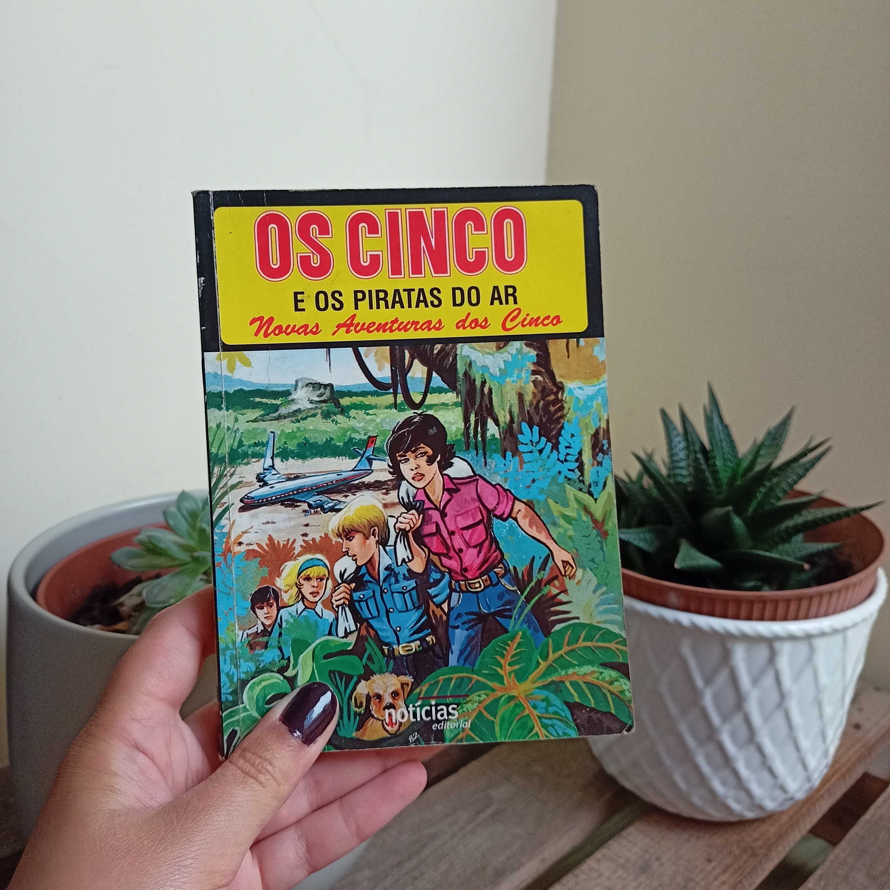 "Os Cinco e os Piratas do Ar", de Enid Blyton