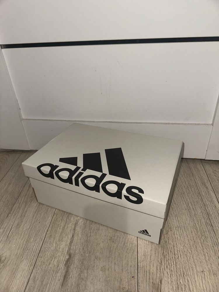 НОВІ!ADIDAS Кросівки Strutter Sportswear IG6287