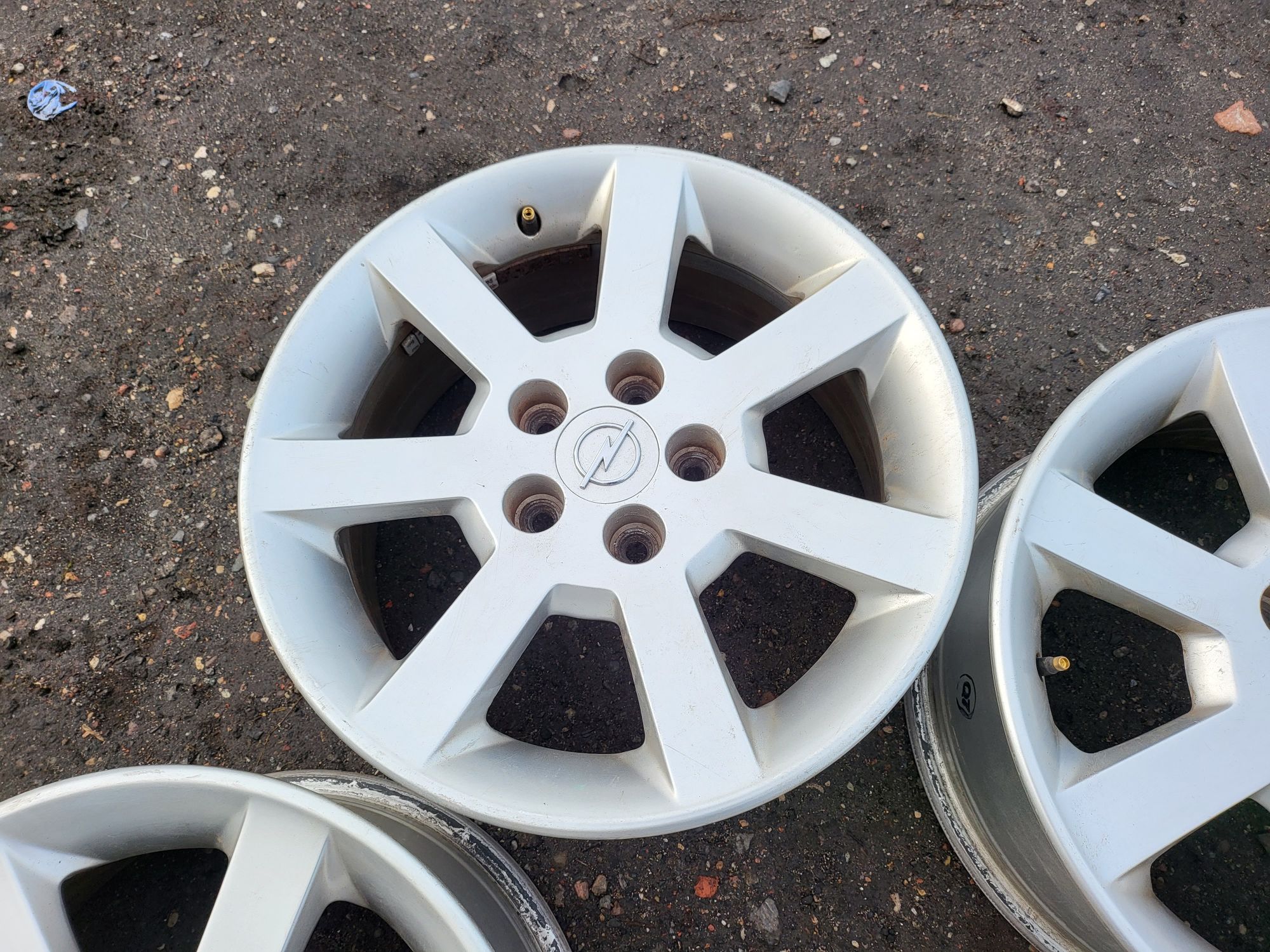 Alufelgi 16 Opel Astra Vectra Combo Corsa Signum Meriva B Zafira 5x110