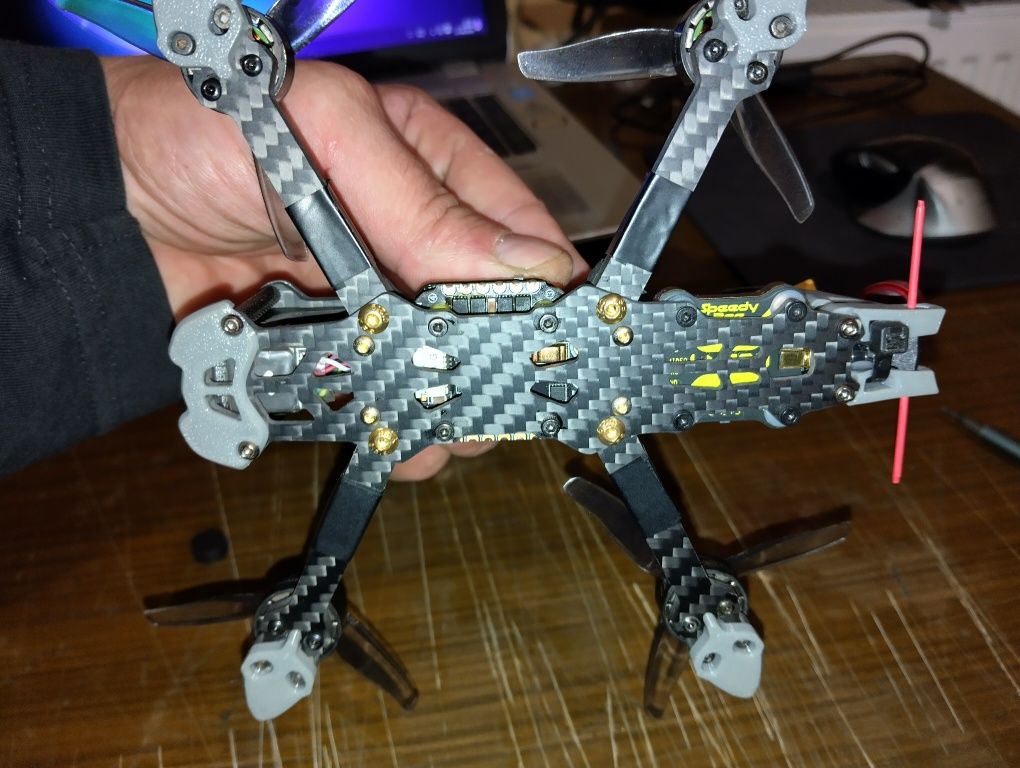 ФПВ Mark 4 , 3,5 дюйми на аналогу