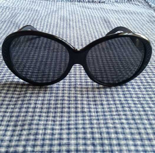 Сонцезахисні окуляри Miu Miu