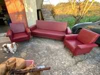 Conjunto de sofá e cadeirões vintage em bom estado
