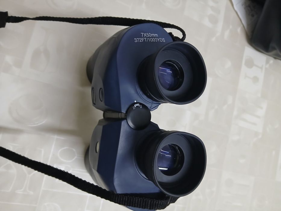 Binóculos  novos