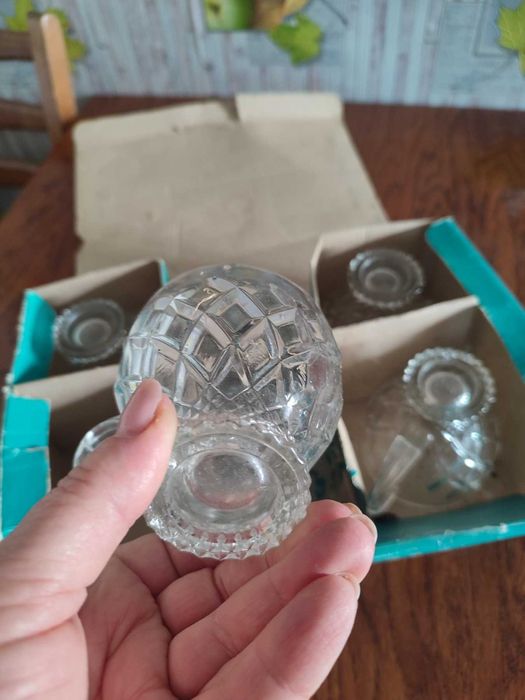 Набір скляних стаканів