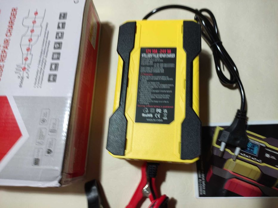 Импульсная 7 ступенчатая смарт зарядка для аккумуляторов 12/24В 10А